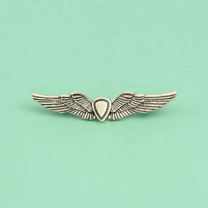 Offre Spéciale Stock personnalisé moulé sous pression Vintage Bronze alliage de Zinc gravé airline aile Badges épinglette <span class=keywords><strong>Souvenir</strong></span> - Product Image 2