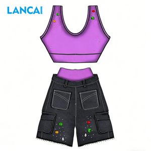 LANCAI Ensemble streetwear 2 pièces pour femme, débardeur court à strass et short cargo en jean taille haute, ensemble assorti Y2K - Product Image 2
