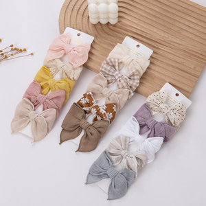 5 pièces bébé fille nouveau-né doux Mini <span class=keywords><strong>Fable</strong></span> cheveux arcs Clips imprime broderie coton lin mousseline bébé cheveux accessoires ensemble - Product Image 1
