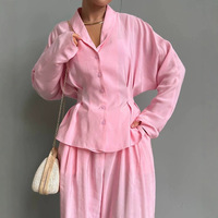 Ensemble deux pièces décontracté pour femme : haut sans manches à col halter et pantalon moulant, rose uni, en polyester et élasthanne, style streetwear avec dentelle