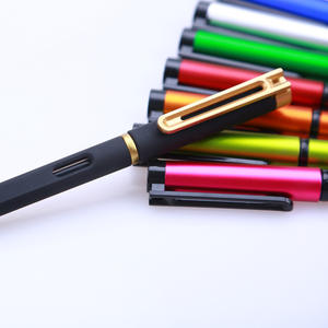 Stylo de publicité d'ouverture immobilière noir 0.5 Gel Signature à base d'eau Logo imprimable Pointe de balle pour les promotions - Product Image 1