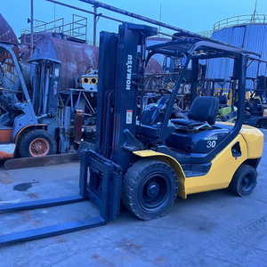 รถยกมือสอง 3 ตัน เครื่องยนต์ญี่ปุ่น แบบถ่วงน้ำหนัก รถยกดีเซล 3 ตัน ยี่ห้อโคมัตสึ รุ่น FD30 เสากระโดง 2 ท่อน - Product Image 1