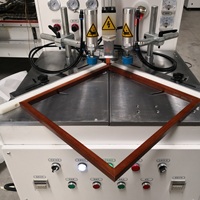 Machine de pose d'angles pour cadres photo en bois à haute fréquence avec moteur 3KW, haute productivité, facile à utiliser