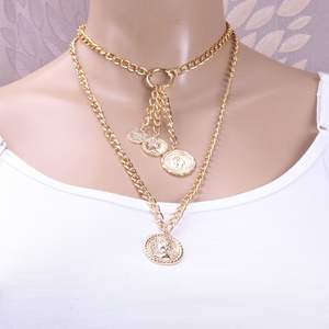 Collier Multicouche Géométrique avec Pendentif Pièce de Monnaie, Style Européen et Américain, pour Femme, Idéal Soirée, Or, Argent, Zinc - Product Image 1