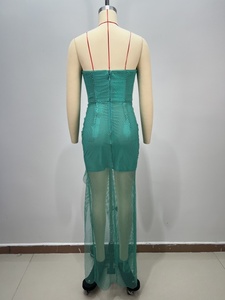 Robe <span class=keywords><strong>de</strong></span> soirée formelle pour <span class=keywords><strong>femme</strong></span> A11236, vert émeraude, à sequins, à bretelles, avec un devant torsadé, une fente haute, une jupe en maille, moulante, pour Noël - Product Image 3