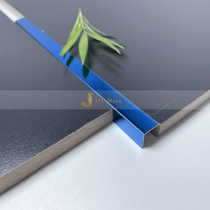 Profilé en U en acier inoxydable pour plinthes d'escalier et bandes de transition de sol, usage en appartement, étanche et durable - Product Image 6