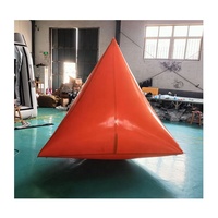 Bouées de natation gonflables en PVC personnalisées en forme de pyramide, capacité de 100 à 500 kg, pour parcs aquatiques extérieurs et utilisation sur la plage