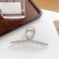 Pince à cheveux simple en métal doré mat, grand requin doré, pince à cheveux en métal, pinces à cheveux simples croisées, 13.5cm