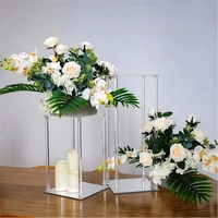 Support à fleurs et centres de table en acrylique cristallin pour mariages, décorations élégantes pour tables de mariage et arrangements pour lieux de mariage