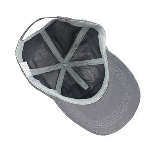 Casquettes de baseball réfléchissantes en polyester avec logo imprimé pour la vente en gros - Product Image 4