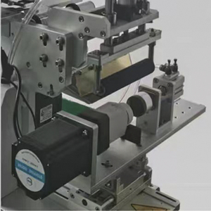 Máquina Etiquetadora de Escritorio Profesional para la Etiquetación de Botellas de Vino y Cosméticos de Lujo - Product Image 5