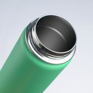 Bouteille isotherme moderne de camping en acier inoxydable à double paroi, 22 oz, avec revêtement en poudre de haute qualité, pour sports de plein air - Product Image 3