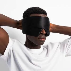 Bandeau ajustable en satin personnalisé avec sangle élastique, masque de sommeil occultant pleine taille pour hommes et femmes - Product Image 1