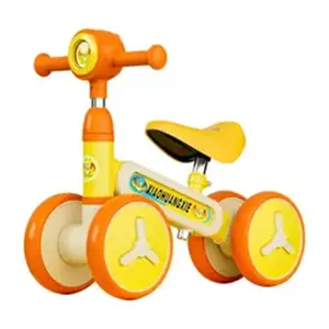 دراجة ثلاثية العجلات للأطفال سكوتر 4 عجلات للأطفال سكوتر الأطفال المحمولة والموسيقى الخفيفة التي تنبعث منها الأطفال سكوتر