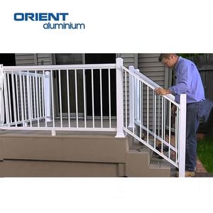 درابزين ترقية سهل التركيب درابزين درابزين من الألومنيوم والزجاج درابزين درابزين شرفة درابزين معدني من الألومنيوم درابزين - Product Image 2