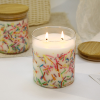 Grande bougie en cire de soja à double mèche de 750 g avec des confettis colorés, couvercle en bambou, bougie parfumée amusante pour les fêtes