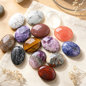 Piedra de Palma de Cristal de 45mm al por Mayor, Piedra de la Preocupación Elíptica, Gema de Ojo de Tigre para Meditación - Product Image 1
