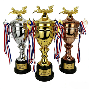 Ballons de football, ballons de <span class=keywords><strong>basket</strong></span>, trophées de compétition sportive, médailles et trophées en métal doré personnalisés de haute qualité - Product Image 1