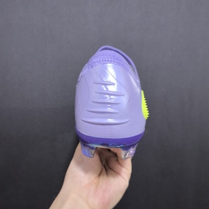 Vente en gros <span class=keywords><strong>de</strong></span> chaussures <span class=keywords><strong>de</strong></span> football basses Max FG Crampons 16 crampons <span class=keywords><strong>de</strong></span> football Chaussures <span class=keywords><strong>de</strong></span> football tricotées imperméables Chaussures <span class=keywords><strong>de</strong></span> football - Product Image 5