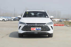 Nuova BYD Qin Plus 2025 Edizione Smart DM-i 120km 1.5L PHEV Berlina con Tetto Panoramico, Disponibile - Veicolo Ibrido a Nuova Energia BYD Qin - Product Image 2