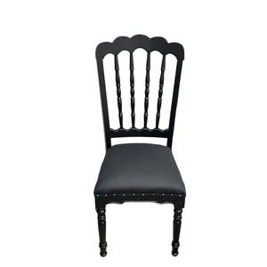 Chaise de salle à manger minimaliste américaine en bois de caoutchouc rembourrée, style campagnard, design rétro français, style européen - Product Image 5