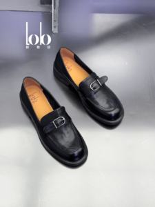 2025 Collection automne femmes sans lacet mocassin Design <span class=keywords><strong>mocassins</strong></span> en cuir véritable plat chaussures décontractées respirant caoutchouc imprimé - Product Image 2