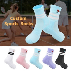 Chaussettes de sport personnalisées pour jeunes - Spandex/Polyester/Coton, évacuation de l'humidité et compression, placement du logo personnalisé pour les sports d'automne - Product Image 3