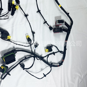 บานพับประตูท้ายรถฟอร์ดทรานซิท 22229087 ด้านขวา วัสดุพลาสติก - Product Image 3