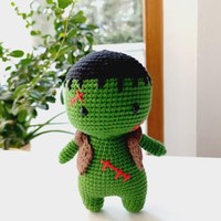 Hollo Ween Gift Poupée gothique au crochet sonore unisexe en fibre de polyester, jouet artisanal tricoté, décoration