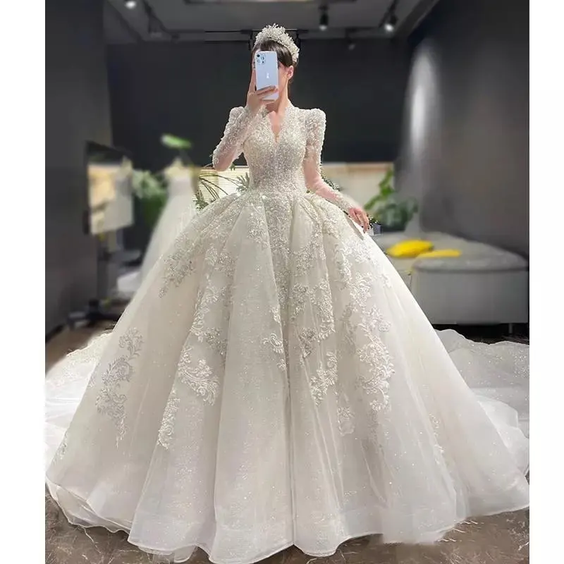 جديد 2024 فستان الزفاف الأنيق الفاخر طويل ذيل مصنوع يدوياً مطرز بالخرز عالي الجودة