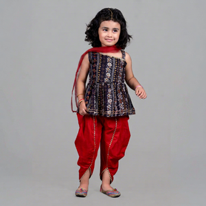 Ensemble Kurta pour filles, imprimé floral rouge, coupe trapèze, avec pantalon Dhoti et dupatta, tenue ethnique indienne traditionnelle, tenue de fête - Product Image 1
