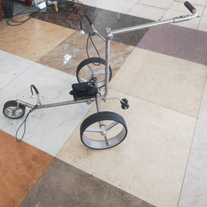 <span class=keywords><strong>Chariot</strong></span> de <span class=keywords><strong>Golf</strong></span> Électrique en Alliage de <span class=keywords><strong>Titane</strong></span> avec Télécommande, Moteur Tubulaire Invisible et Batterie au Lithium - Product Image 6