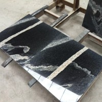 Dalles et dalles de granit blanc et noir, noir avec des veines blanches, directement de l'usine