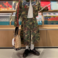 Ensemble de survêtement camouflage personnalisé OEM en molleton bouclette pour homme – Hoodie ample et pantalon de jogging deux pièces