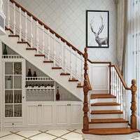 Escalier en bois peignable de style rétro moderne, balustrades et marches conçues sur mesure pour un usage résidentiel et commercial