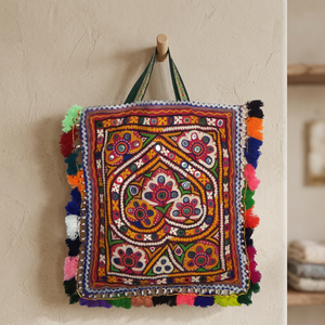 กระเป๋าถือสวยสวยเก๋ Banjara Tote Bag ชนเผ่า Banjara - Product Image 2