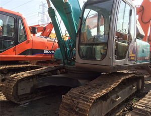 รถขุดตีนตะขาบ Kobelco SK200-8 SK210E มือสอง สภาพดี พร้อมเครื่องยนต์ฮีโน่ และชิ้นส่วนปั๊มหลัก ขาย - Product Image 4