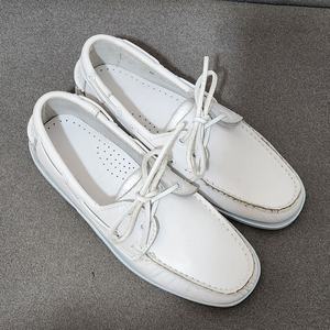 Mocassins en cuir blancs à lacets de haute qualité, confortables pour hommes, style bateau, décontractés et professionnels, avec semelle en caoutchouc - Product Image 5