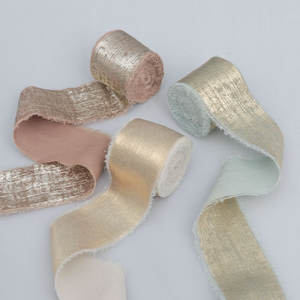 売れ筋天然エッジゴールドスタンプ付きぬいぐるみリボンウェディングブーケタッセルリボン弓装飾シルク布ストリップ - Product Image 2