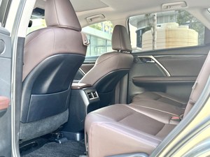 <span class=keywords><strong>RX450h</strong></span> Híbrido 2021 Automático, Usado, Económico, Asientos de Cuero, SUV con Interior Oscuro, Cámara Trasera, Neumáticos R18 y Volante a la Izquierda - Product Image 4