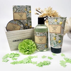 OEM ODM Ensembles de <span class=keywords><strong>bain</strong></span> pour les soins de la peau pour femmes <span class=keywords><strong>Coffret</strong></span> cadeau en bois avec parfum floral et bienfaits du nettoyage aux herbes - Product Image 4