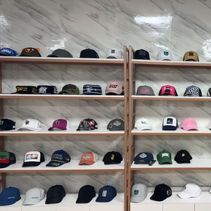 Gorra <span class=keywords><strong>de</strong></span> 5 Paneles con Visera Plana, Diseño Bicolor, Personalizable con Logotipo Bordado en el Lateral, OEM ODM, Ajustable, Estilo Urbano - Product Image 5