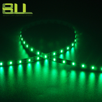 Une lampe Découpable SMD 2835 60leds par mètre Vert Flexible led bande lumineuse pour chambre vacances décoration intérieure