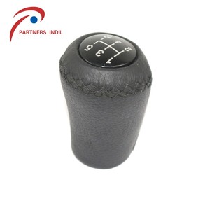 MAZDA M3 BK BL 5 CR CW 6 II <span class=keywords><strong>GH</strong></span>, cubierta de cuero negro para 5/6 velocidades, para coser a mano, perilla de palanca de cambios - Product Image 1