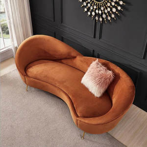 رائج البيع صالون تجميل الملابس متجر غرفة المعيشة ، أريكة فاخرة حديثة منحنية مع الساق الذهبية - Product Image 5