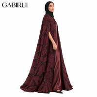 Abaya Robe Longue Bordeaux Luxe Grande Taille à Col Ouvert avec Broderie de Paillettes et Accents en Polyester/Satin, Parfaite pour les Musulmanes