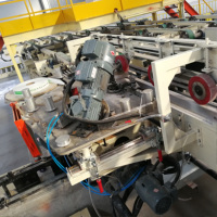 Machine de fabrication de plaques de plâtre en gypse de haute qualité avec pompe PLC automatique et technologie de pointe