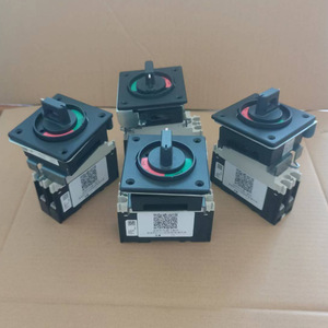 Interruptor de alimentación del gabinete del robot FANUC MATE 2P 220V con función de seguridad para apagado - Product Image 4