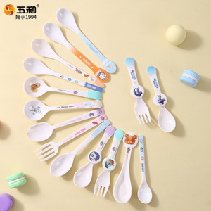 Wuhe Children's Spoons Cartoon Design Food Grade Baby Utensils 0-12 Months Spoon Fork Set - Product Image 1