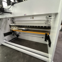 Prensa Plegadora Híbrida de Fábrica Longbow, Totalmente Automática, 4+2 Ejes, Servomotor, Bomba Hidráulica, Plegado de Chapa de Acero de 10 mm, Alta Precisión